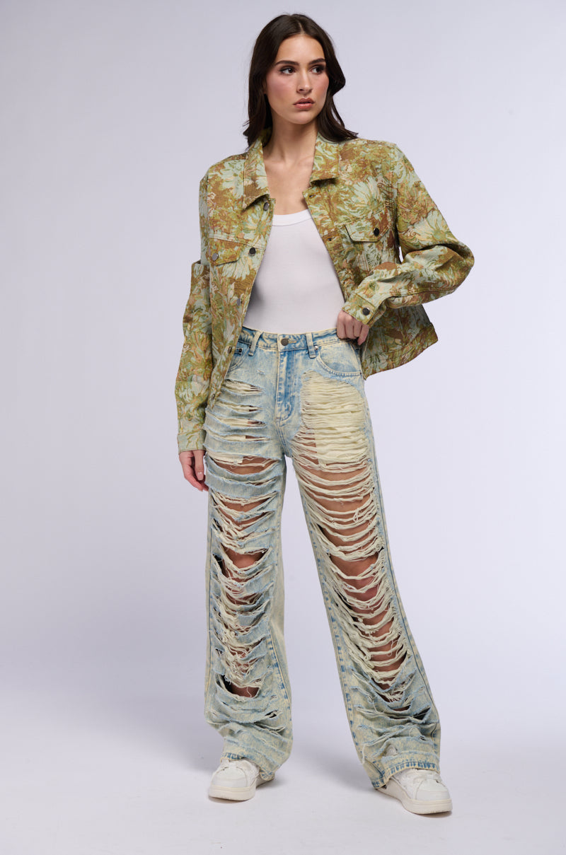 OVER IT DISTRESSED HIGH RISE JEANS