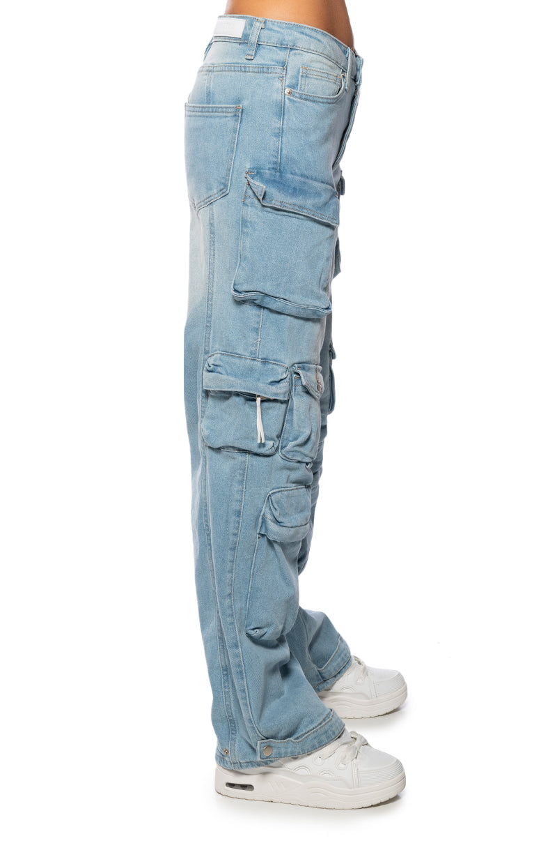 BROOKLYN CARGO POCKET WIDE LEG JEAN
